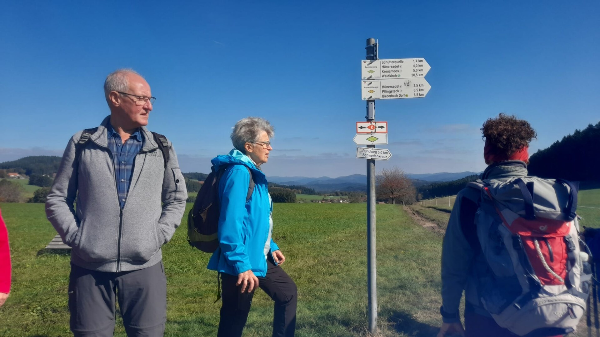 PHOTO-2025-10-12-19-21-46 3